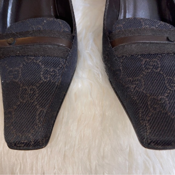 Authentic Brown Fabric Gucci Slip on Shoe - Picture 3 of 7